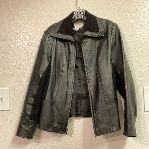 BLACK LEATHER JACKET